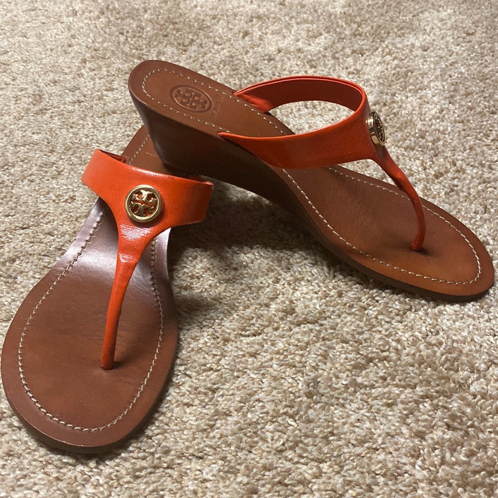 Tory Burch wedge sandals - size 8